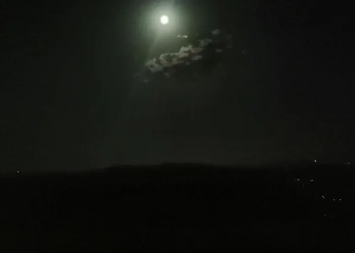 Casetto Rosso * سان لاتْسارو دي سافين