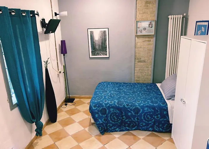 Casetto Rosso * سان لاتْسارو دي سافين